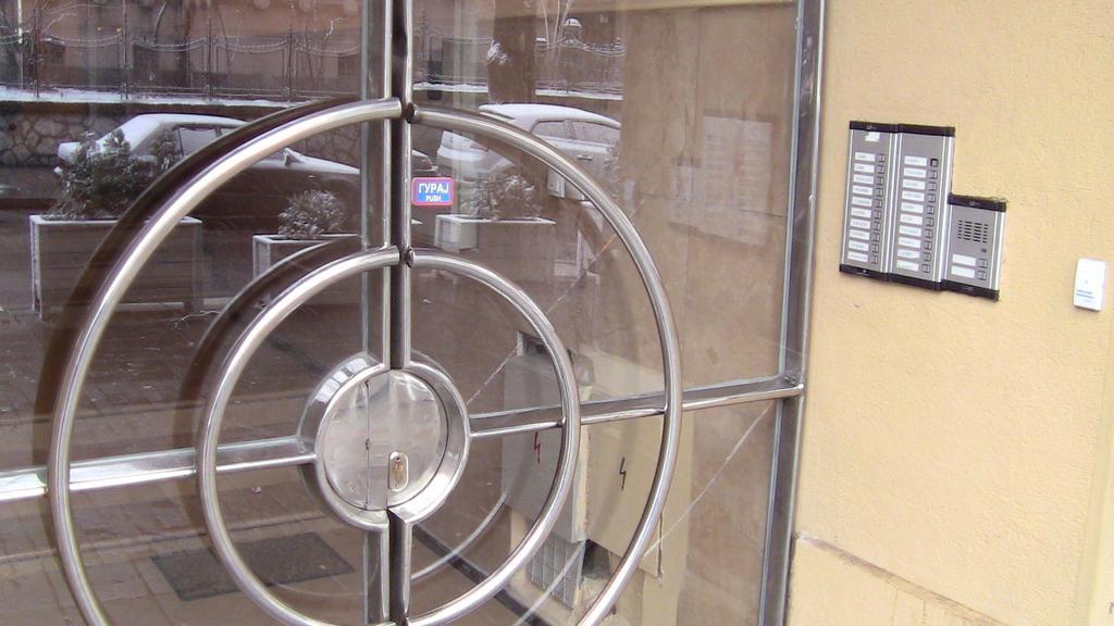 Slavija Square Apartment Cvetni Trg ベオグラード エクステリア 写真